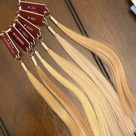 COPY - COPY - 18INCH I-TIP HAIR EXTENSIONS #613 - Picture 2 of 3